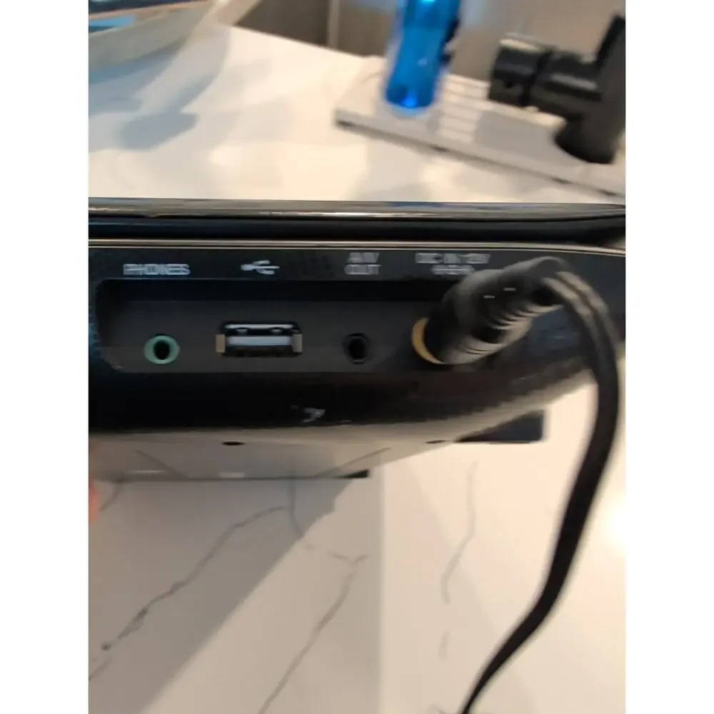 Sony DVP-FX980 Portable DVD Player - 9